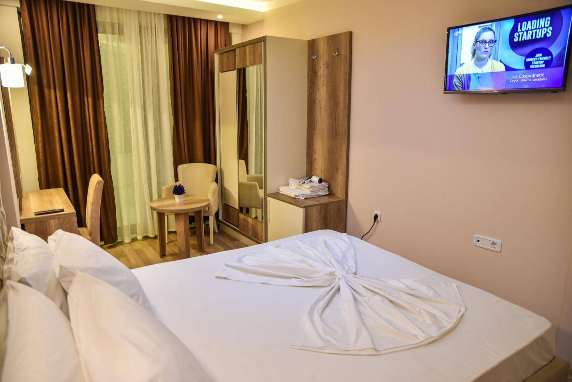 Hotel Evropa Улцин Стая снимка