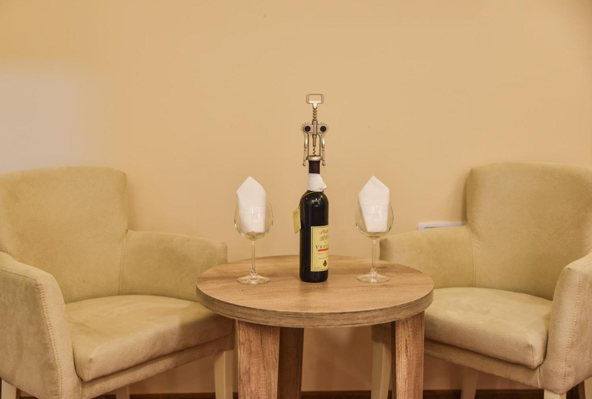 Hotel Evropa Улцин Екстериор снимка